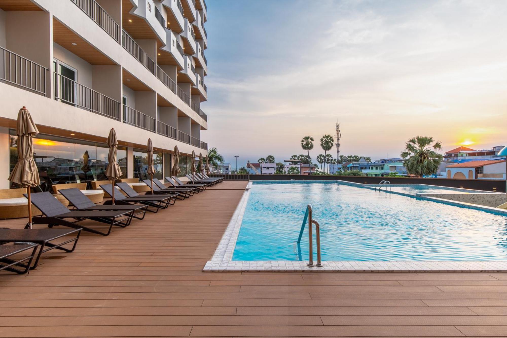 Jomtien Thani Hotel Luaran gambar